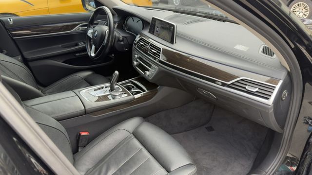 改後期款M760樣式套件 全新20吋鋁圈 全新輪胎 漏水通病預防性已更換全車水管水箱 里程保證  第9張相片