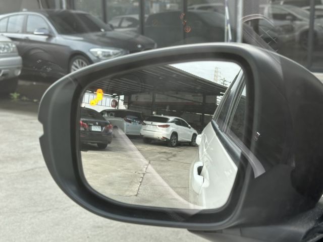 HEV油電 一手車 原廠保養 新車保固中 全車原版件  第14張相片