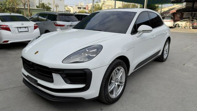 23年式 Porsche Macan 2.0T 總代理 重點選配入內看清單 全車原版件  第1張相片