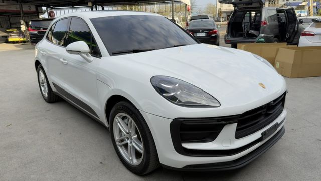 23年式 Porsche Macan 2.0T 總代理 重點選配入內看清單 全車原版件  第3張相片