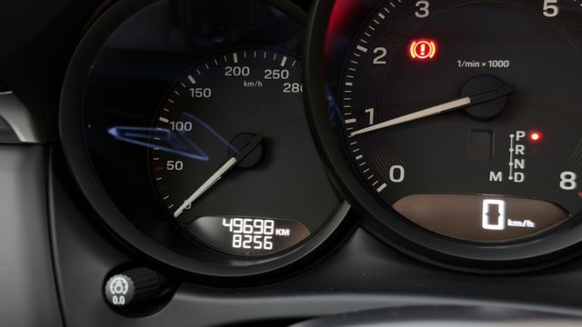 23年式 Porsche Macan 2.0T 總代理 重點選配入內看清單 全車原版件  第17張相片