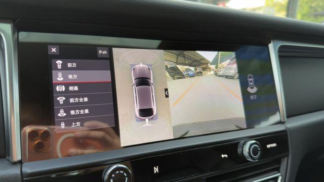 23年式 Porsche Macan 2.0T 總代理 重點選配入內看清單 全車原版件  第18張相片