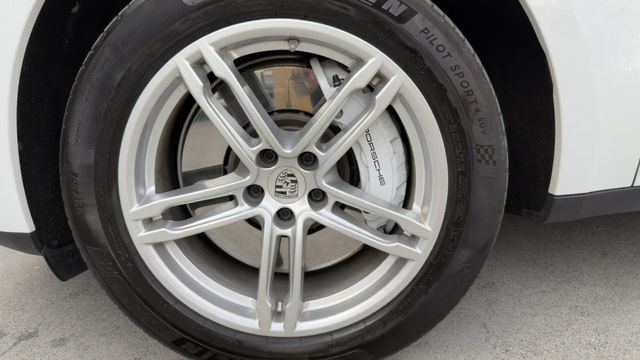 23年式 Porsche Macan 2.0T 總代理 重點選配入內看清單 全車原版件  第20張相片