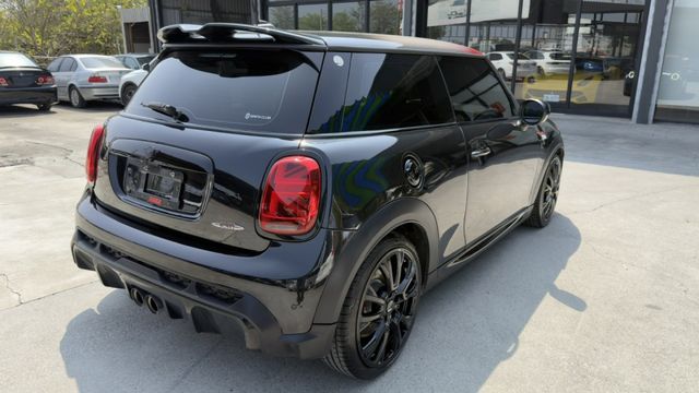 JCW Pat Moss Edition全球限量800台 僅跑1.8萬 全車犀牛皮 全車原版件  第2張相片