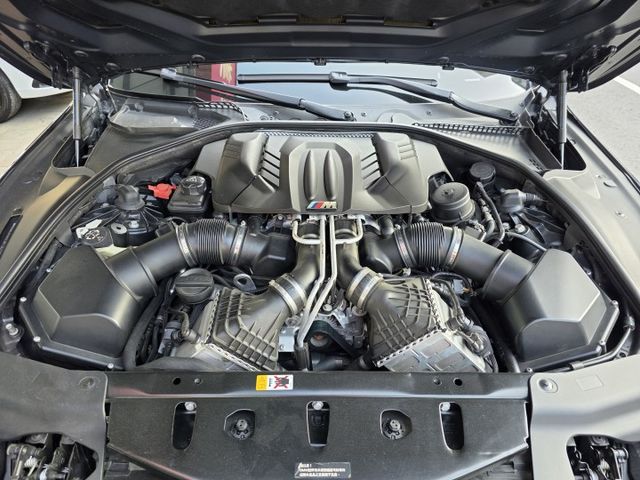M6 Gran Coupe  總代理 全段正蠍子管 MP超轉方向盤 V牌20吋鋁圈  第13張相片