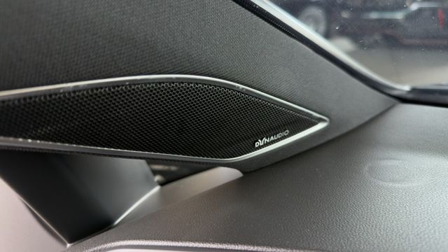 7.5代GTI 大P 實跑8萬公里 VVS全段排氣 MD套件 MST進氣 丹拿音響 原版件  第15張相片