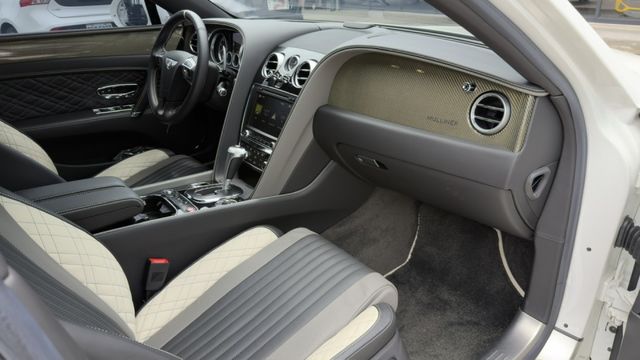 18年式 Flying Spur V8S 日本限量層雲版 全球限量20台 頂級四門豪車  第11張相片