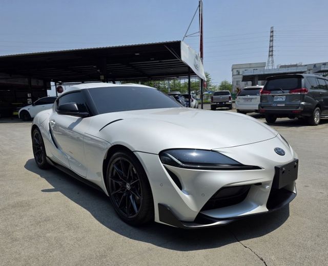 Supra  3.0T Premium 自排 實跑14900km 全車原版件  第3張相片
