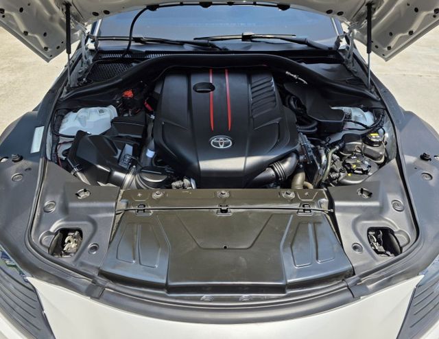 Supra  3.0T Premium 自排 實跑14900km 全車原版件  第10張相片