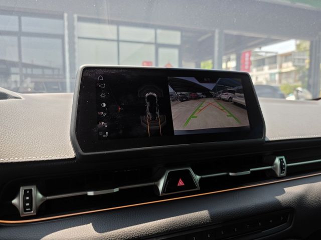 Supra  3.0T Premium 自排 實跑14900km 全車原版件  第11張相片