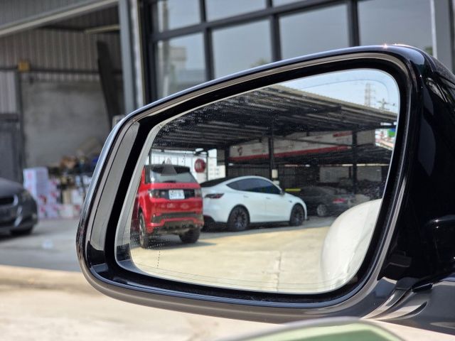 Supra  3.0T Premium 自排 實跑14900km 全車原版件  第13張相片