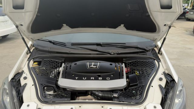 七人座 僅跑10萬公里 雙電滑門 全車原版件 里程保證  第11張相片