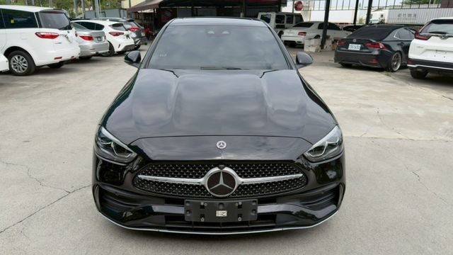 22年式 C300 AMG 總代理 原廠保養 ACC跟車 環景影像 電動尾門 car play 全車原版件 里程保證  第4張相片