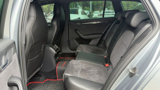 Super B Combi 2.0TSi Sport line 全車原版件 里程保證  第6張相片