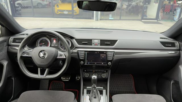 Super B Combi 2.0TSi Sport line 全車原版件 里程保證  第10張相片