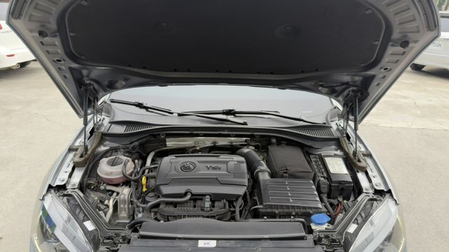 Super B Combi 2.0TSi Sport line 全車原版件 里程保證  第11張相片
