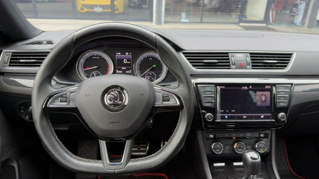 Super B Combi 2.0TSi Sport line 全車原版件 里程保證  第13張相片