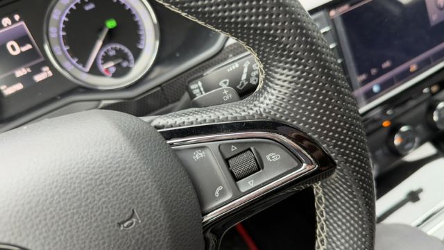 Super B Combi 2.0TSi Sport line 全車原版件 里程保證  第14張相片