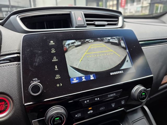 S版 全景天窗 雙電動椅 電動尾門 ACC跟車 全車原版件 一手車  里程保證 ( 永大店 )  第17張相片
