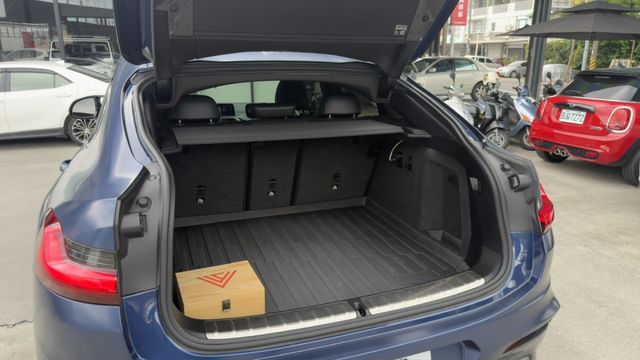M40I 前後陶瓷煞車 BC雙片鍛造鋁圈 VVS排氣管 碳纖維外觀 全車消光犀牛皮 原版件  第7張相片