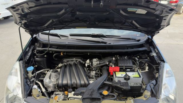 實跑11.4萬公里 恆溫空調 車頂行李架 皮椅 全車原版件 里程保證  第11張相片