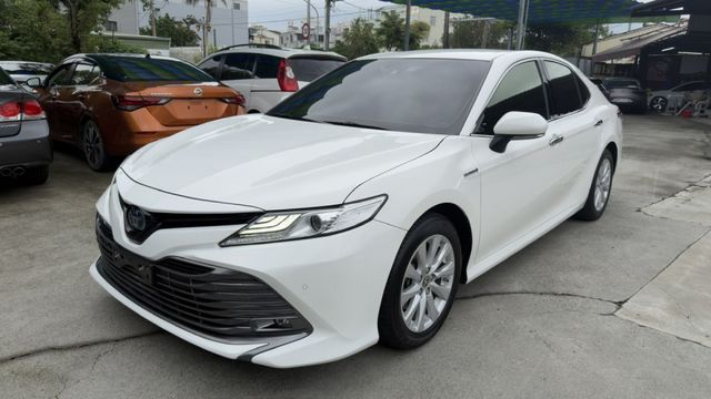 HYBRID油電 尊爵版 一手車 大電池原廠保固中 全車原版件 里程保證  第1張相片