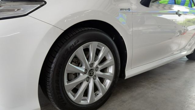 HYBRID油電 尊爵版 一手車 大電池原廠保固中 全車原版件 里程保證  第18張相片