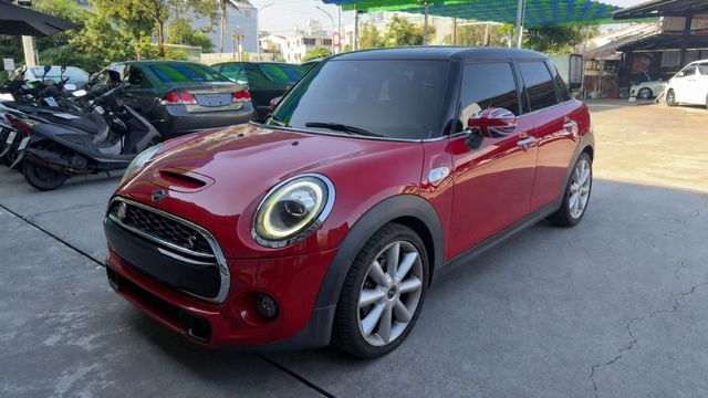 Mini Hatch 5D Cooper S (F55) 僅跑4.2萬公里  第1張相片