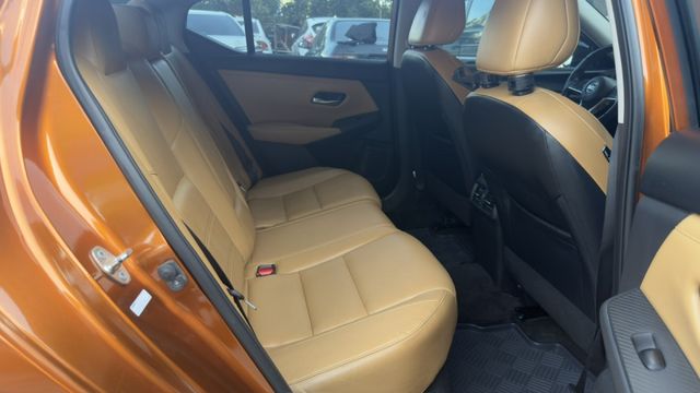 尊爵智駕版 跟車 環景 七吋螢幕儀表 免key 里程保證 全車原版件  第8張相片