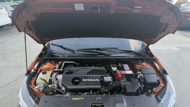 尊爵智駕版 跟車 環景 七吋螢幕儀表 免key 里程保證 全車原版件  第10張相片