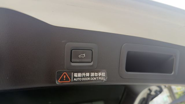 黑艷旗艦版 一手車 全程原廠保養 ACC跟車 BOSE音響 環景 電動尾門 全車原版件 里程保證  第12張相片