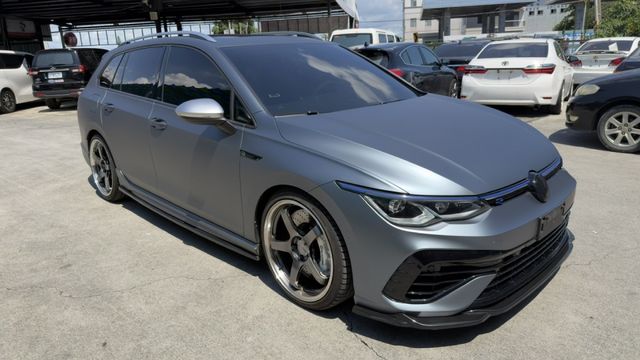 8R Variant 全車精品升級 貼膜消光灰藍 H/K音響 通風座椅 全車原版件  第3張相片