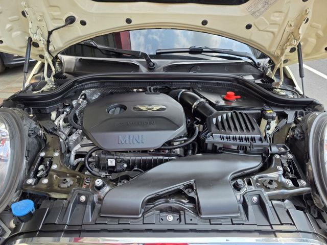 Mini ONE ( F55 ) 五門 低里程僅跑6萬公里 免鑰匙 摸門 全車原版件  第11張相片