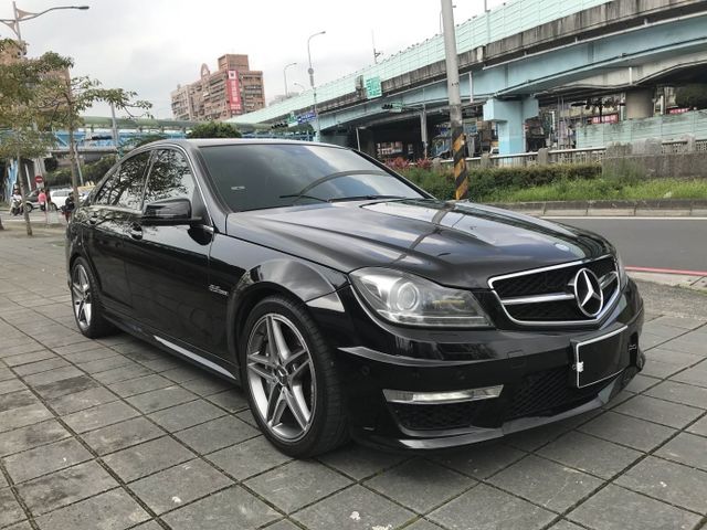 2012年 | BENZ C63 AMG | 6300.cc  第1張相片