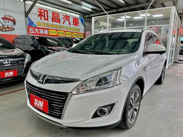 YES認證車 100%原鈑件 超低里程(1年僅跑8千多) 魅力版 I-KEY 天窗 快撥 可保固5大系統1年2萬公里  第1張相片