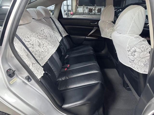 YES認證車 100%原鈑件 一手車買回 頂級旗艦版 市售里程數最低 車況最優 5大系統可保固1年2萬公里  第10張相片