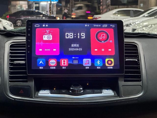 YES認證車 100%原鈑件 一手車買回 頂級旗艦版 市售里程數最低 車況最優 5大系統可保固1年2萬公里  第12張相片