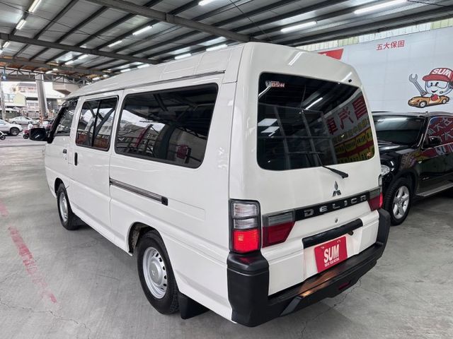 YES認證車 100%原鈑件 原廠保養 自排 8人座 低里程 三菱原廠 可保固5大系統 2年5萬公里 歡迎鑑賞試乘  第4張相片