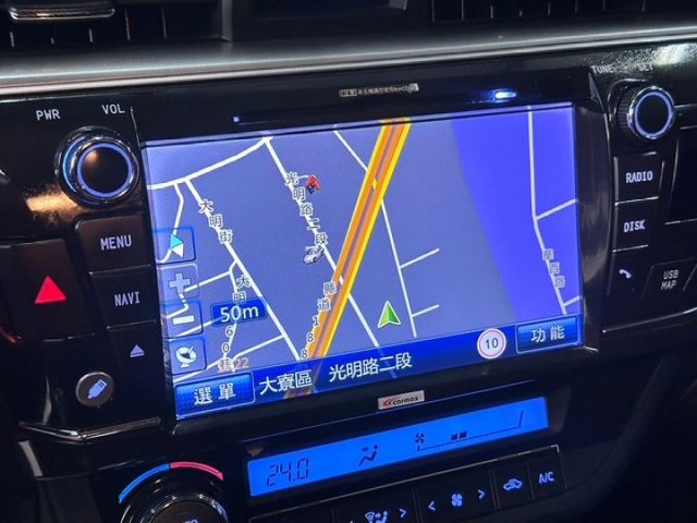 YES認證車 100%原鈑件 雙精裝 低里程 原廠保養 車況極優 可保固5大系統1年2萬公里 歡迎鑑賞試乘  第16張相片