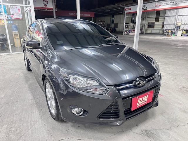 YES認證車 100%原鈑件 IKEY+摸門 天窗 恆溫 自動停車 皮椅 8核心安卓系統 大滿配 車況優 歡迎賞車試乘  第3張相片