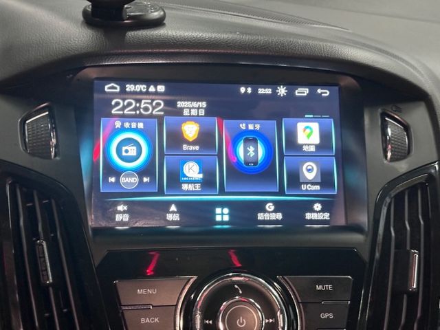 YES認證車 100%原鈑件 IKEY+摸門 天窗 恆溫 自動停車 皮椅 8核心安卓系統 大滿配 車況優 歡迎賞車試乘  第14張相片