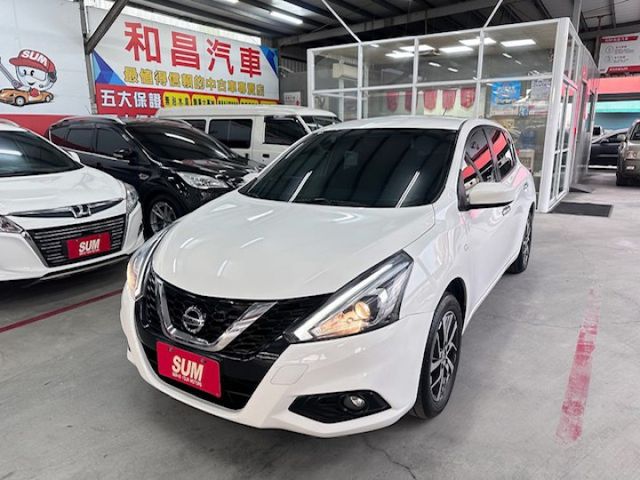 YES認證車 100%原鈑件 旗艦版  I-KEY+摸門 恆溫 盲點偵測 CAR PLAY 可保固 5大系統2年5萬公里  第1張相片