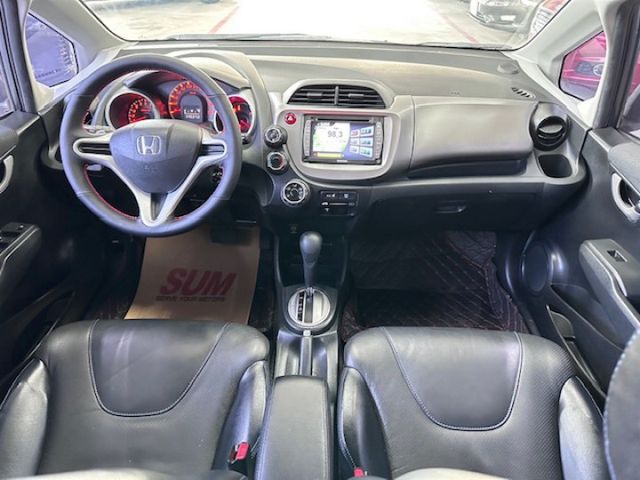 認證車 頂級VTI-S 低里程(1年僅跑9千多) 皮椅 快撥 原廠影音 車況優 甜甜價 可保固 歡迎賞車試乘  第8張相片