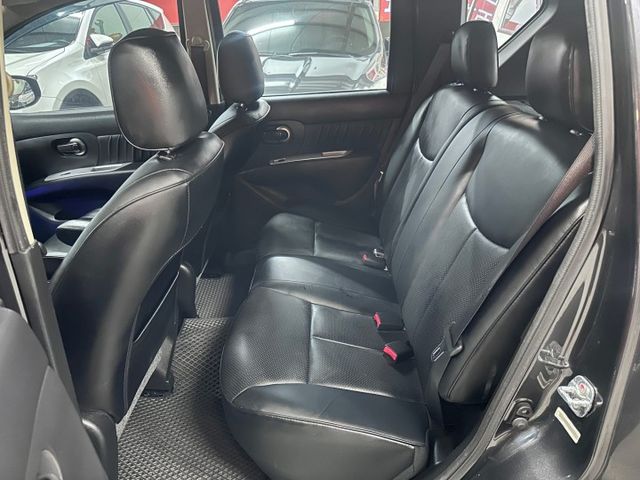 YES認證車 100%原鈑件 旗艦版 超低里程(1年僅跑5千多) 皮椅 I-KEY 恆溫 可保固5大系統1年2萬公里  第7張相片