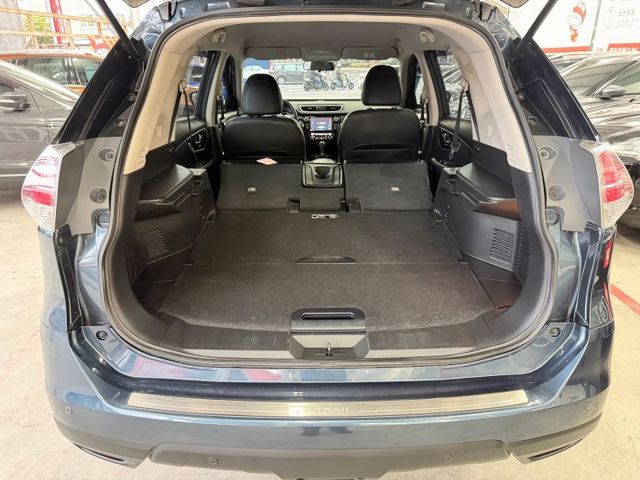 YES認證車 頂級旗艦版 原廠保養 IKEY+摸門 環景360 盲點偵測系統 可保固5大系統2年5萬公里  第15張相片