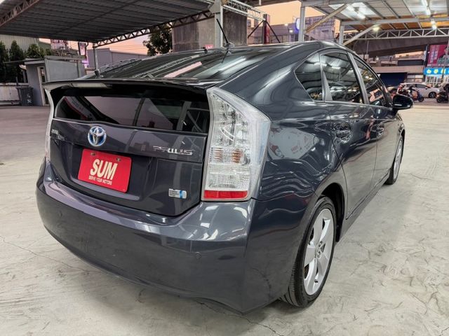 認證車 100%原鈑件 原廠保養 頂級旗艦版 交車日起大電池保固2年5萬公里 車況優 歡迎賞車試乘  第5張相片