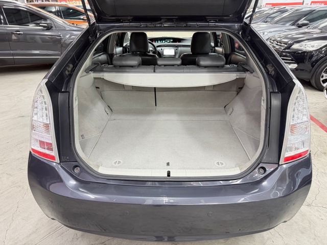 認證車 100%原鈑件 原廠保養 頂級旗艦版 交車日起大電池保固2年5萬公里 車況優 歡迎賞車試乘  第17張相片