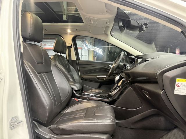 YES認證車 旗艦版 4WD 全景天窗 腳踢尾門 免鑰啟動 真皮電動座椅 大滿配 車況優 可保固 歡迎賞車試乘  第10張相片