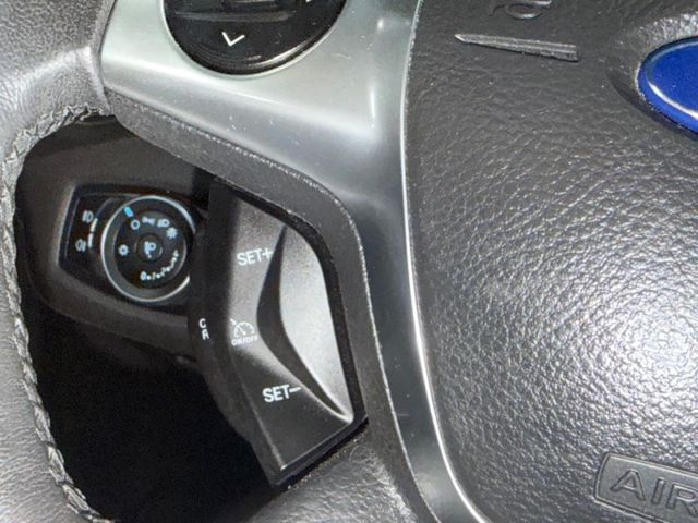 YES認證車 旗艦版 4WD 全景天窗 腳踢尾門 免鑰啟動 真皮電動座椅 大滿配 車況優 可保固 歡迎賞車試乘  第13張相片