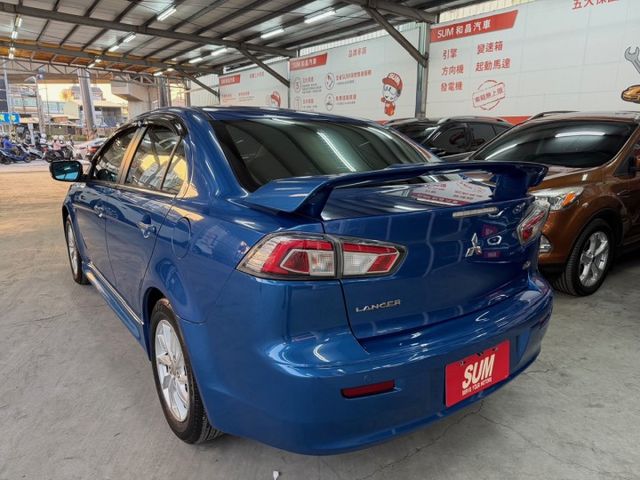 YES認證車 100%原鈑件 旗艦版 低里程(1年僅跑7千多)  I-KEY+摸門 天窗 HID頭燈 可保固歡迎賞車試乘  第4張相片